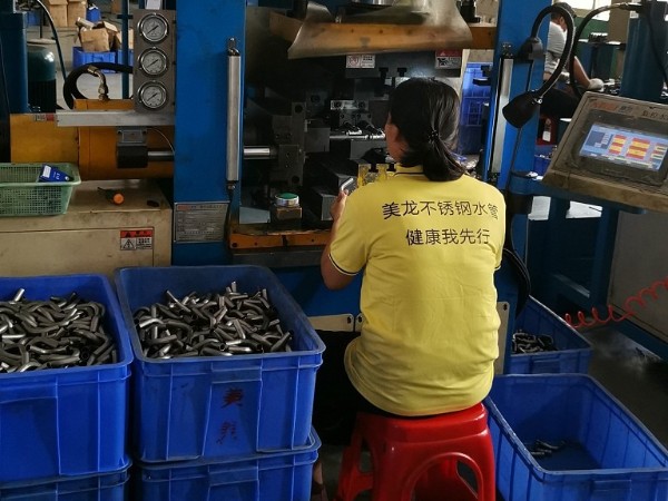 美龍管業-車間展示